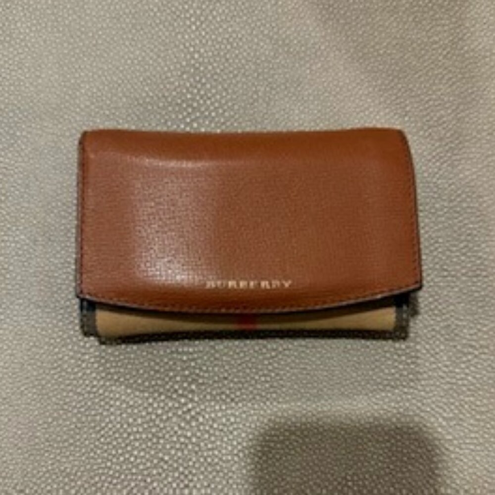 Burberry House Check Leather Wallet